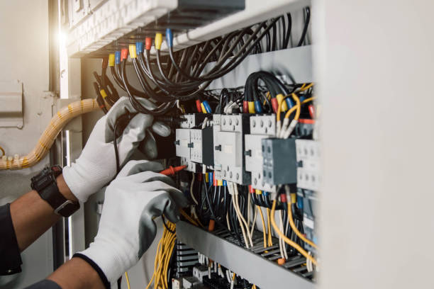 Best Affordable Electrician  in Staunton, IL